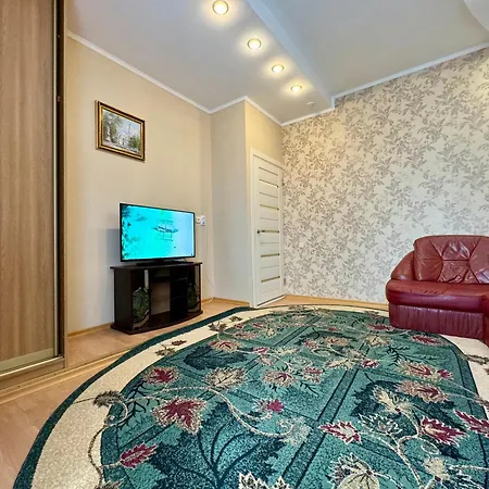 Apartpoltava: Spacious Family Suite in City Center Exterior photo