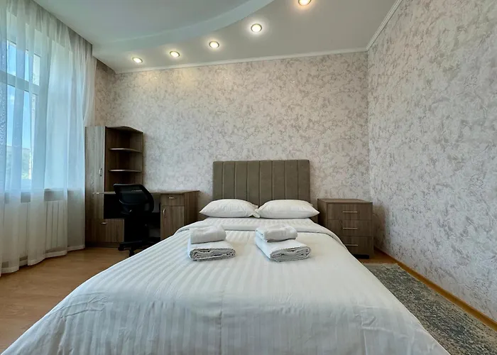 Apartpoltava 3-Кімнатна Family До 8 Спальних Місць Центр Ресторан Peperonchino