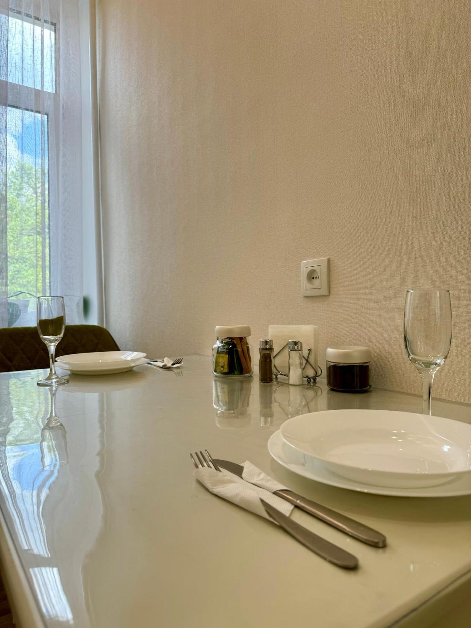 Apartpoltava: Spacious Family In Center * Poltava