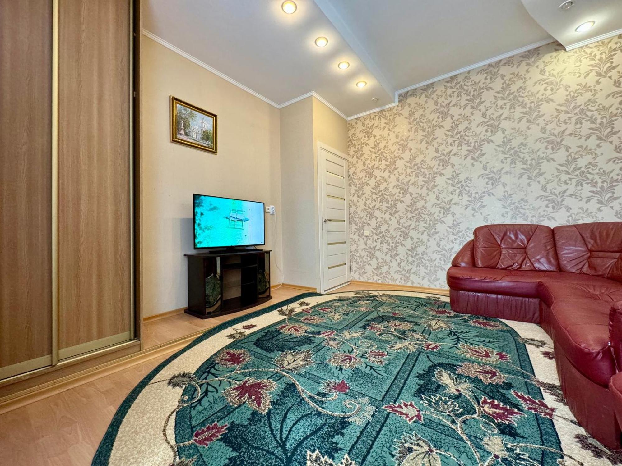Apartpoltava: Spacious Family In Center * Poltava